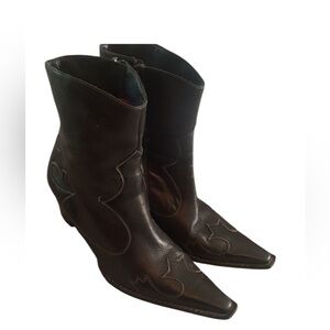 VINTAGE PAUL GREEN Western Cowgirl Cowboy Black Leather Pointed Toe Ankle Boots